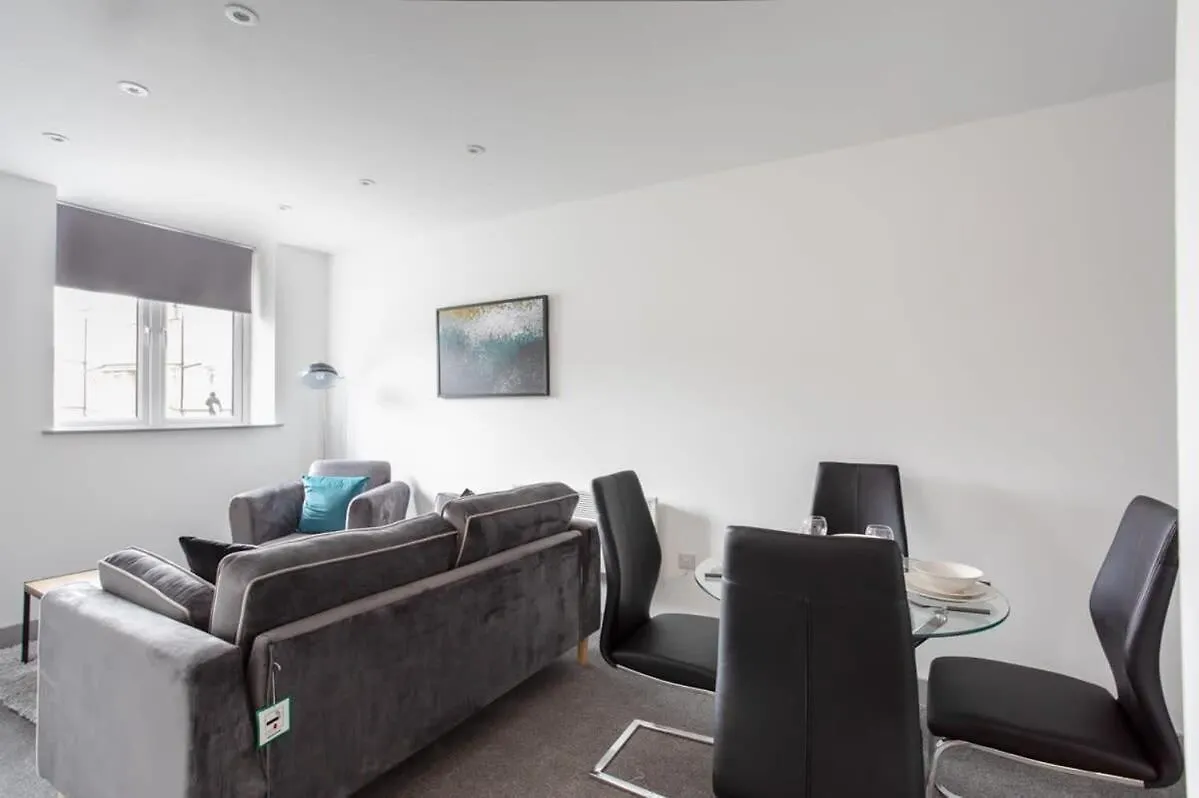 Cosy 1 Bedroom Apartment In Leeds 0*, ليدز